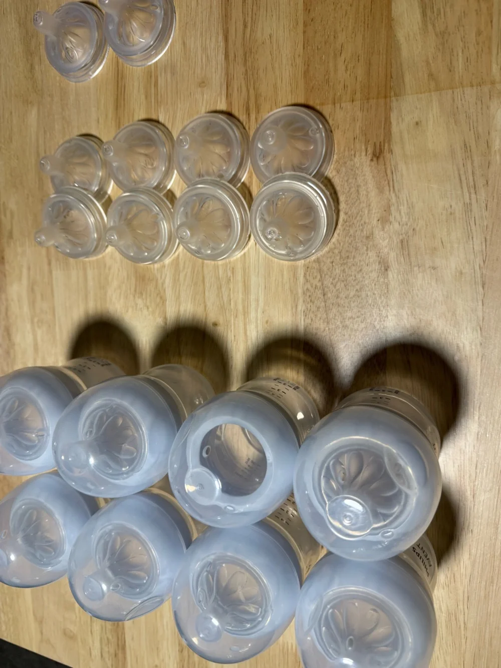 Philips Avent Natural Response 4 oz Baby Bottles Set of 8 + Extra Flows